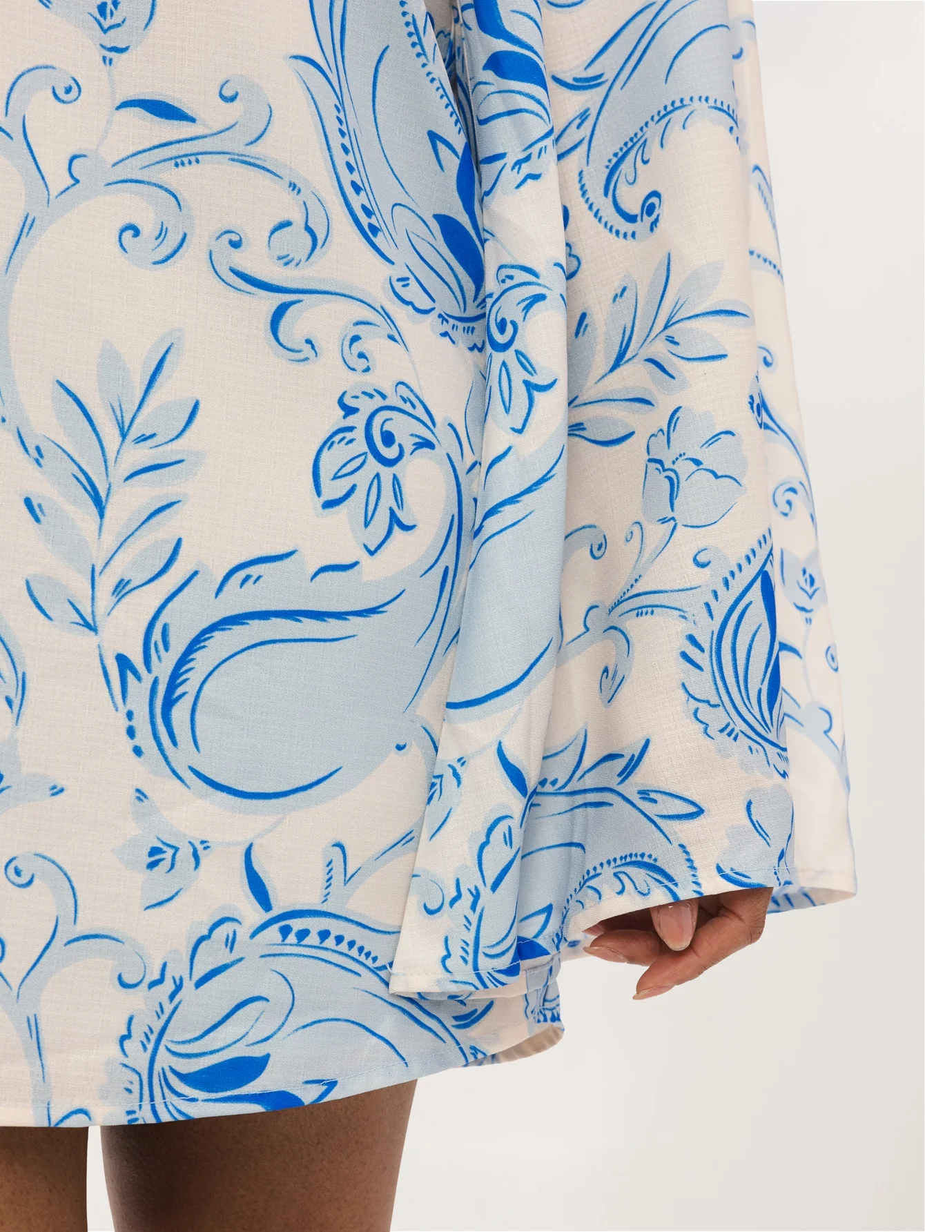 Silvana Dress in Paisley Blue - Image 4