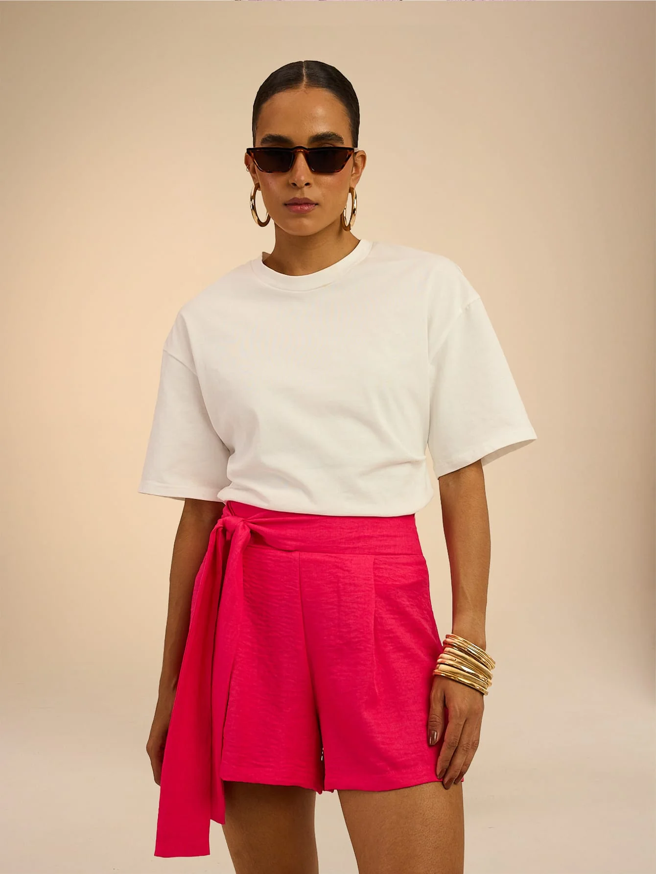 Vida Shorts in Hot Pink