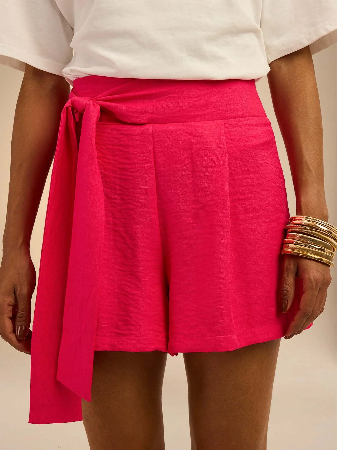 Vida Shorts in Hot Pink - Image 4